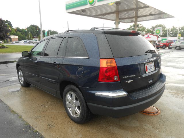 Chrysler Pacifica 2004 photo 2