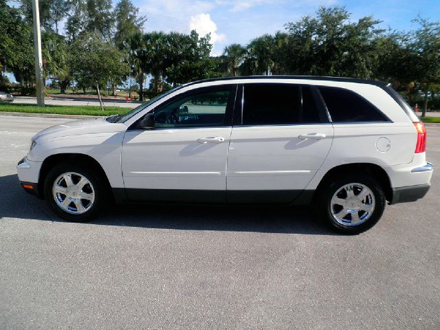 Chrysler Pacifica 2004 photo 1