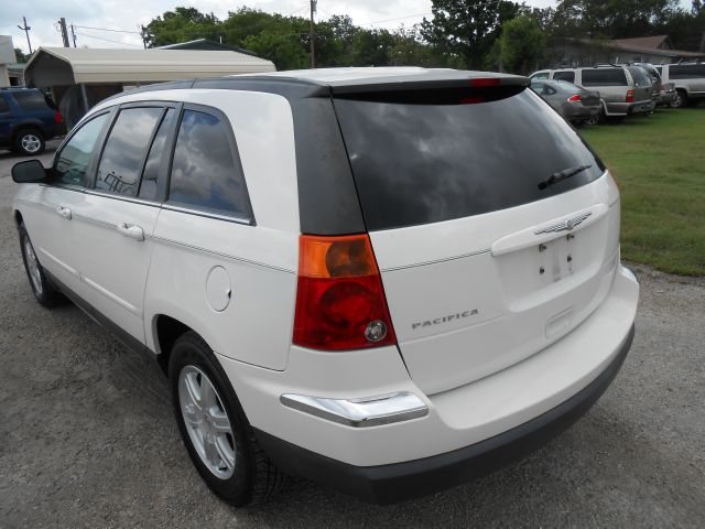 Chrysler Pacifica 2004 photo 13