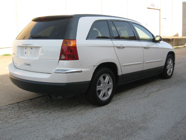 Chrysler Pacifica 2004 photo 1