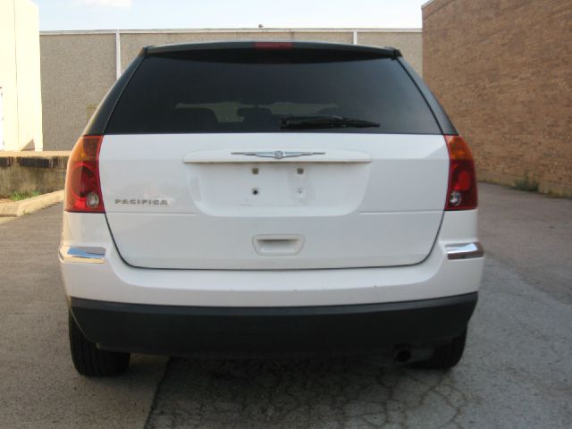 Chrysler Pacifica 2004 photo 2