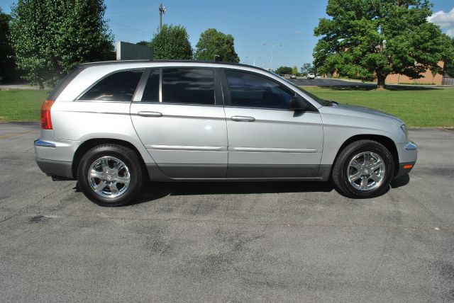 Chrysler Pacifica 2004 photo 3