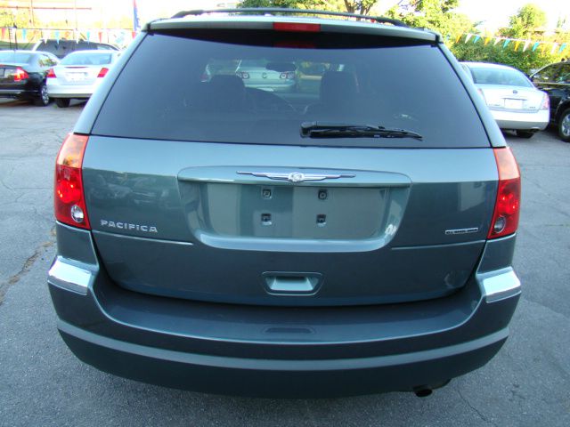 Chrysler Pacifica 2004 photo 17