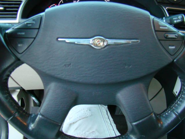 Chrysler Pacifica 2004 photo 2