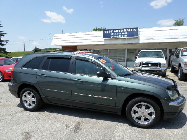 Chrysler Pacifica 2004 photo 2