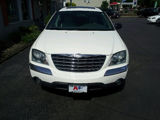 Chrysler Pacifica 2004 photo 2