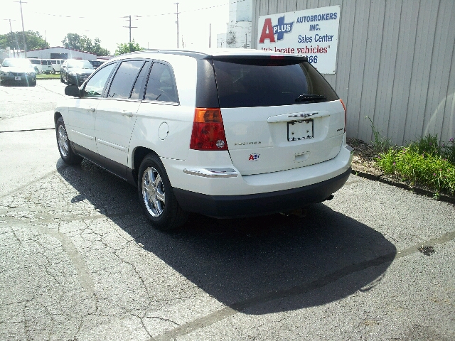 Chrysler Pacifica 2004 photo 3