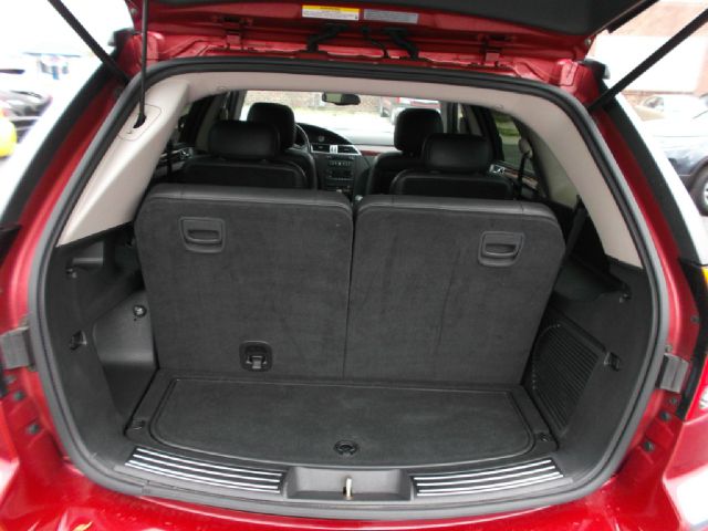 Chrysler Pacifica 2004 photo 2