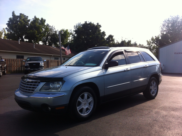 Chrysler Pacifica 2004 photo 2