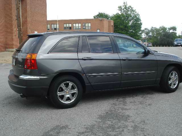 Chrysler Pacifica 2004 photo 2