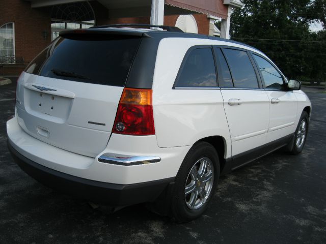 Chrysler Pacifica 2004 photo 1