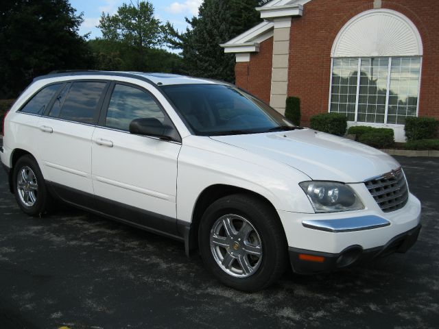 Chrysler Pacifica 2004 photo 3