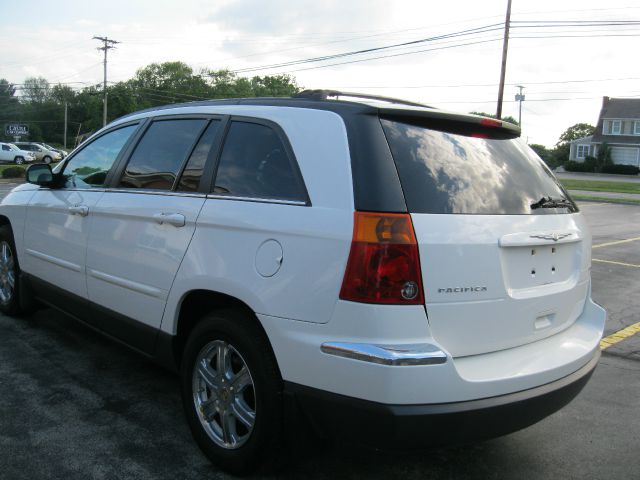 Chrysler Pacifica 2004 photo 4