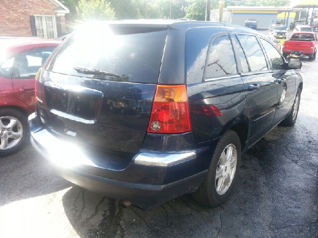 Chrysler Pacifica 2004 photo 2