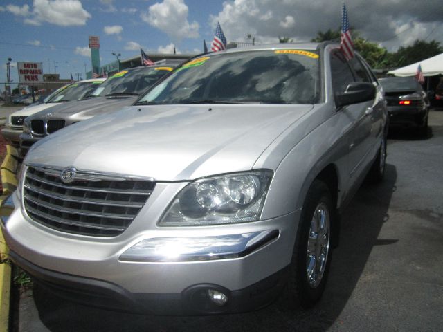 Chrysler Pacifica 2004 photo 2