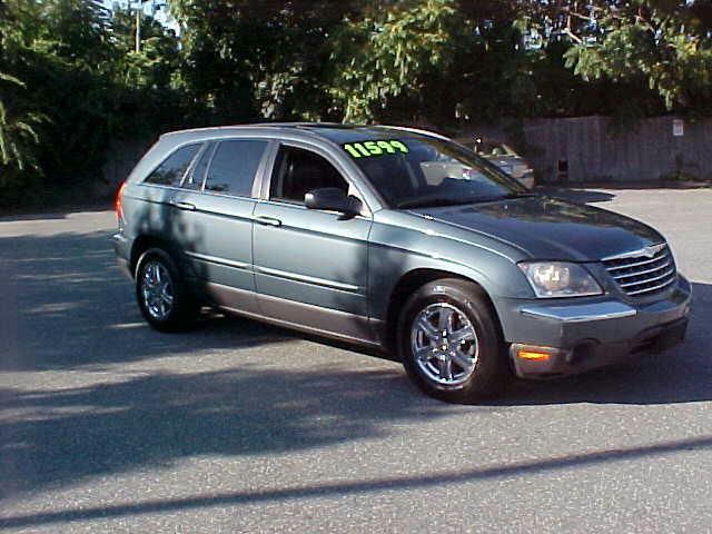 Chrysler Pacifica 2004 photo 2