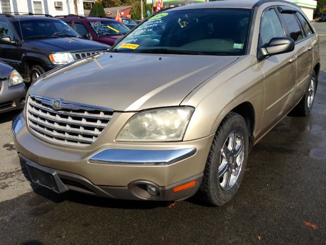 Chrysler Pacifica 2004 photo 3