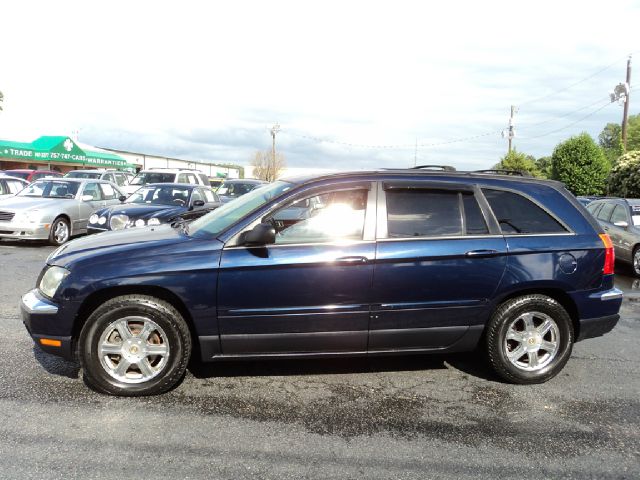 Chrysler Pacifica 2004 photo 17