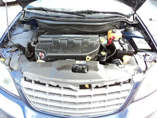 Chrysler Pacifica 2004 photo 19