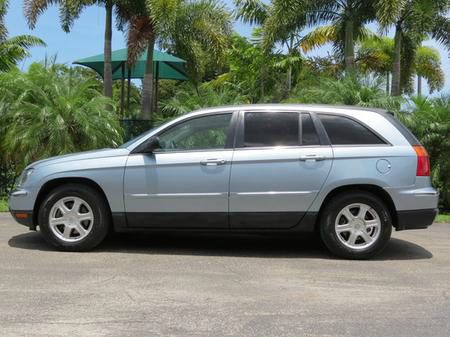 Chrysler Pacifica 2004 photo 3