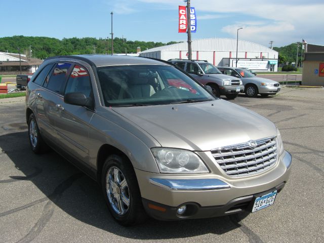 Chrysler Pacifica 2004 photo 2