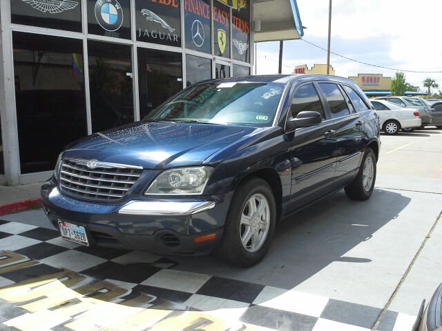 Chrysler Pacifica 2005 photo 3