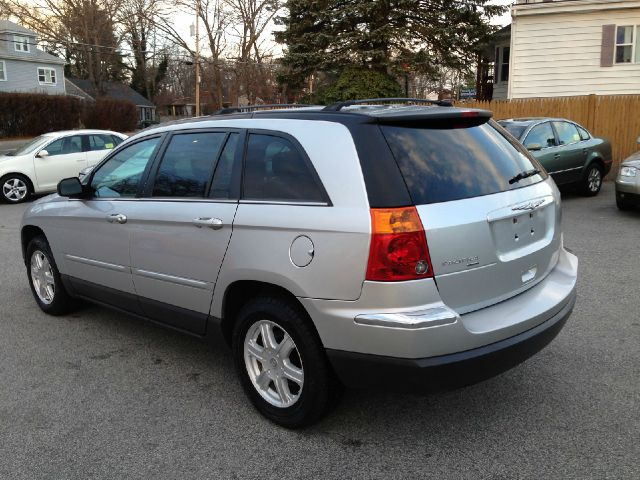 Chrysler Pacifica 2005 photo 3