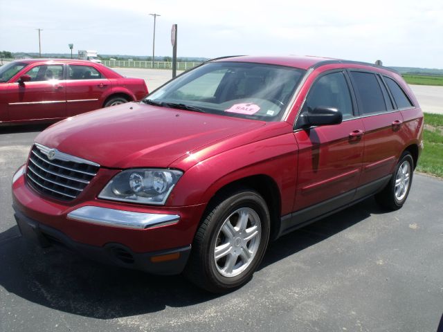 Chrysler Pacifica 2005 photo 2