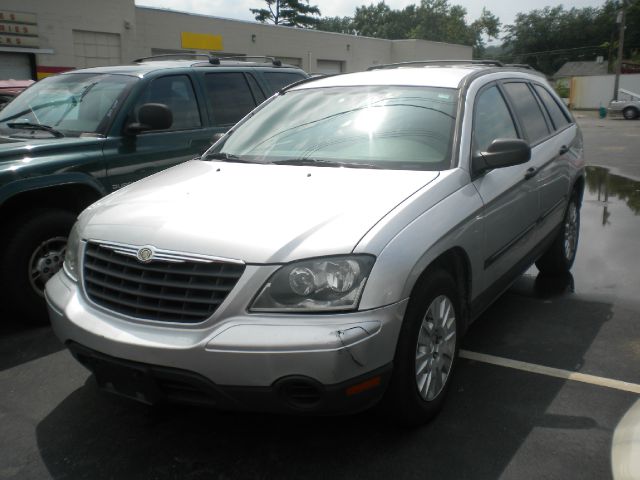 Chrysler Pacifica 2005 photo 2