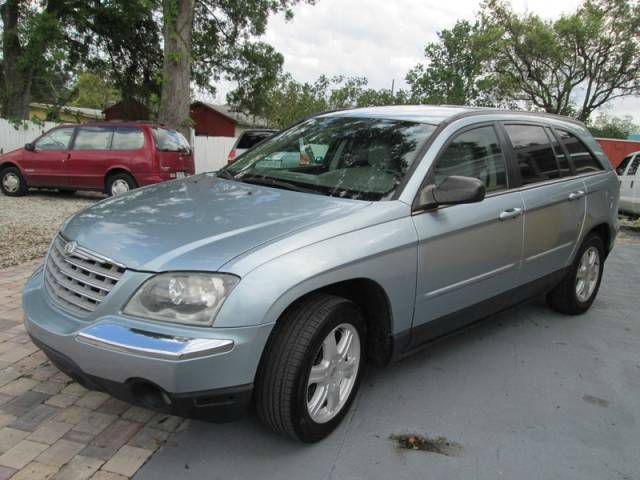 Chrysler Pacifica 2005 photo 2