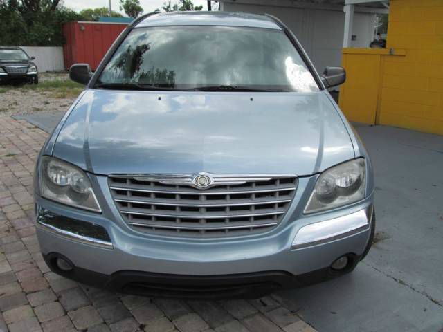 Chrysler Pacifica 2005 photo 3