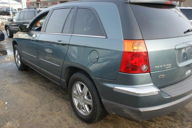 Chrysler Pacifica 2005 photo 3