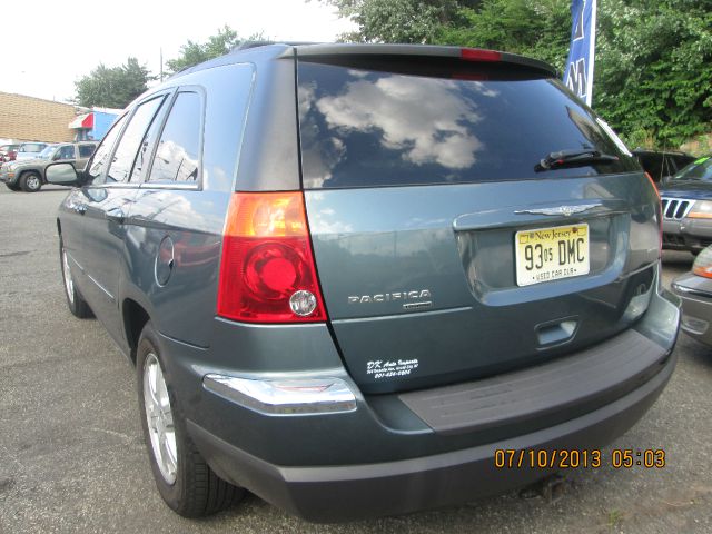 Chrysler Pacifica 2005 photo 2