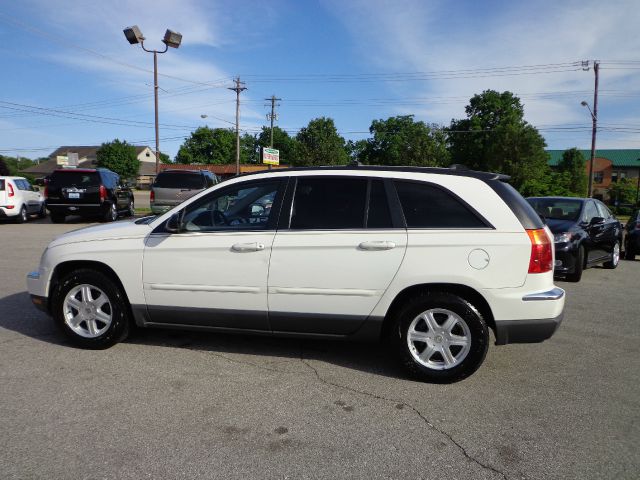 Chrysler Pacifica 2005 photo 1