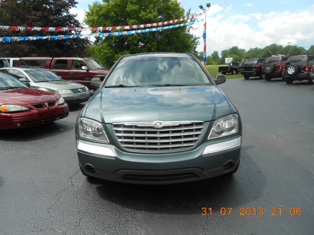 Chrysler Pacifica 2005 photo 2