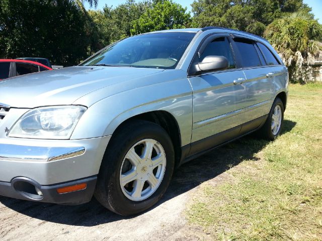 Chrysler Pacifica 2005 photo 3