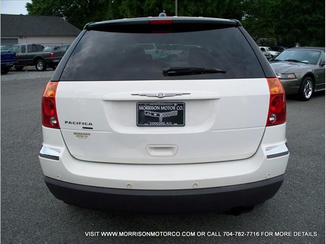 Chrysler Pacifica 2005 photo 3