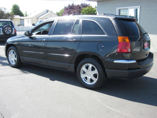 Chrysler Pacifica 2005 photo 2