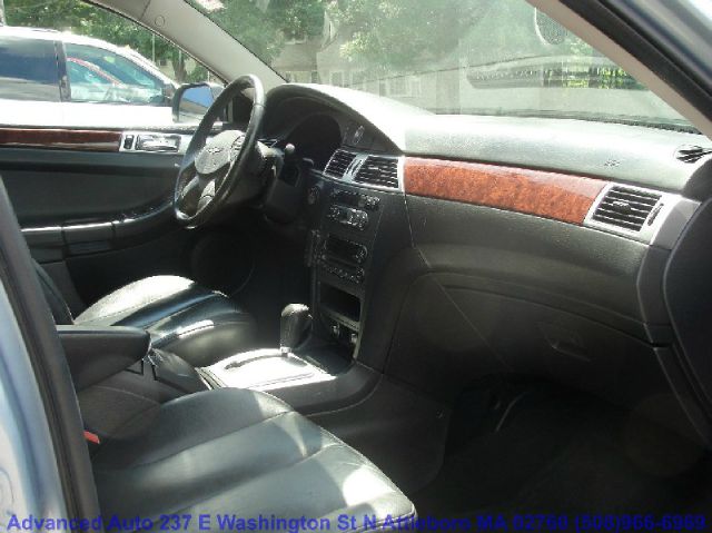 Chrysler Pacifica 2005 photo 3