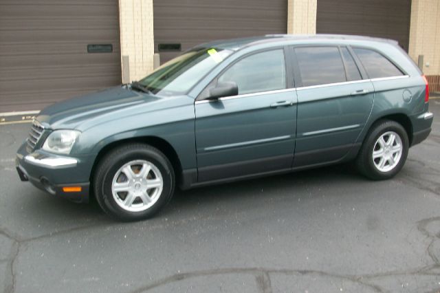 Chrysler Pacifica 2005 photo 1