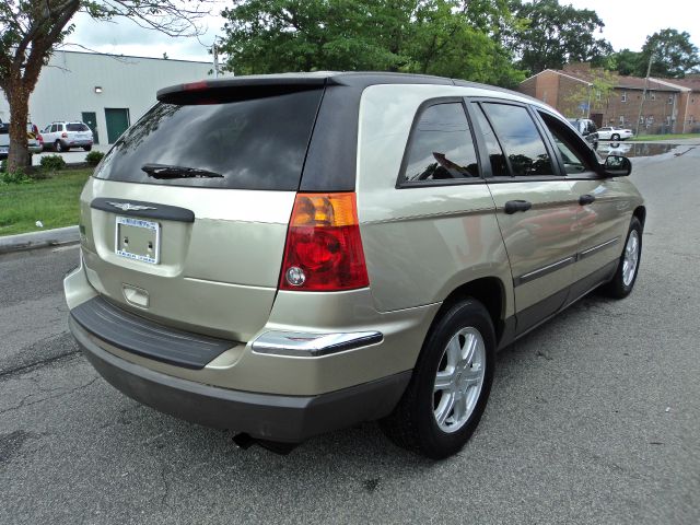 Chrysler Pacifica 2005 photo 2