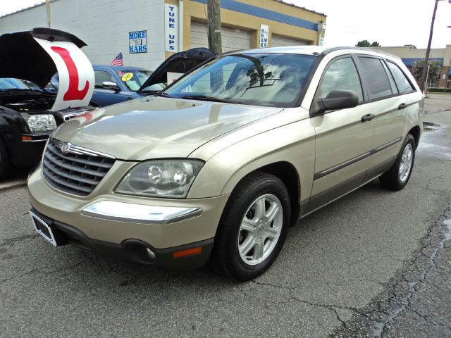 Chrysler Pacifica 2005 photo 3