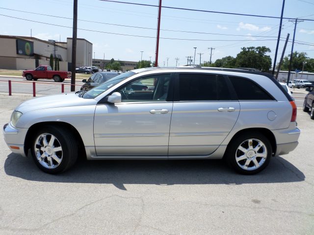 Chrysler Pacifica 2005 photo 2