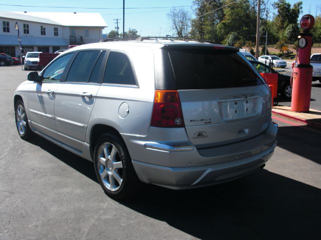 Chrysler Pacifica 2005 photo 2