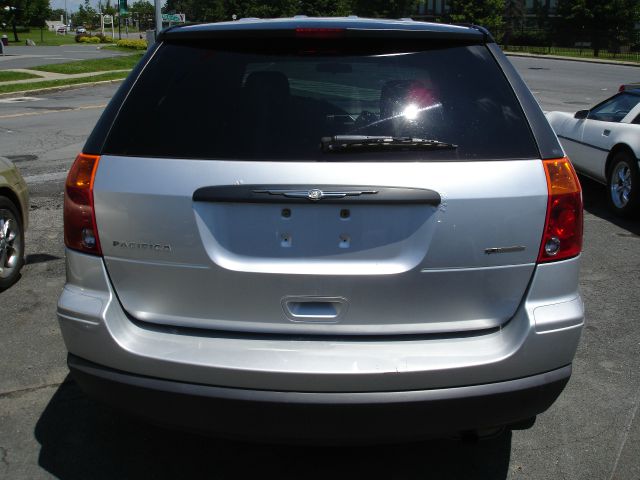 Chrysler Pacifica 2005 photo 3