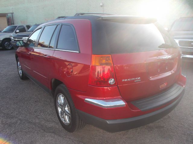 Chrysler Pacifica 2005 photo 3