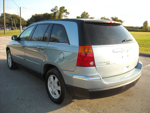 Chrysler Pacifica 2005 photo 3