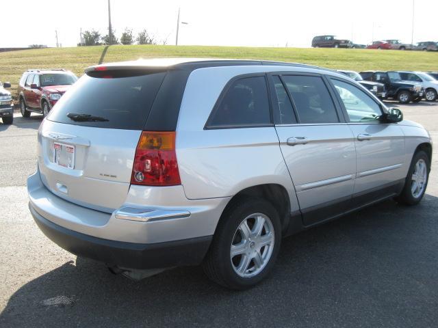 Chrysler Pacifica 2005 photo 3