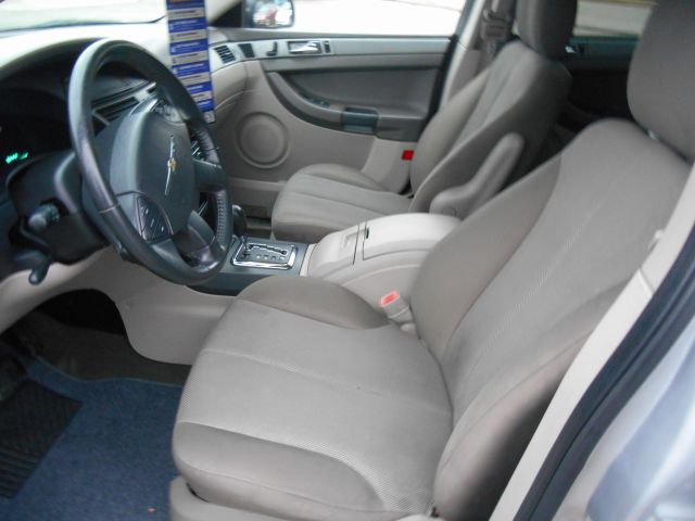 Chrysler Pacifica 2005 photo 2