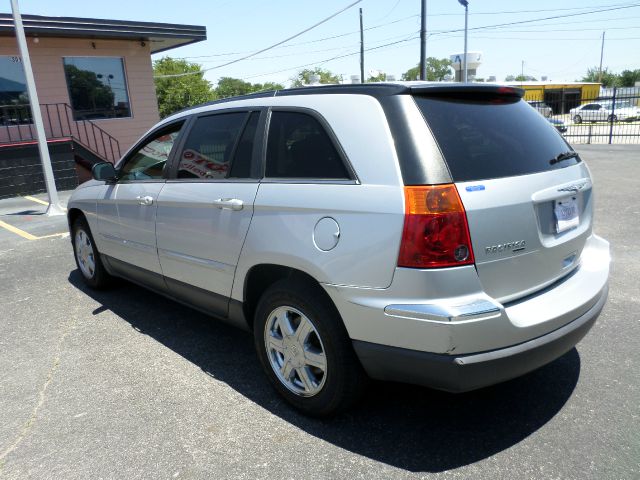 Chrysler Pacifica 2005 photo 1